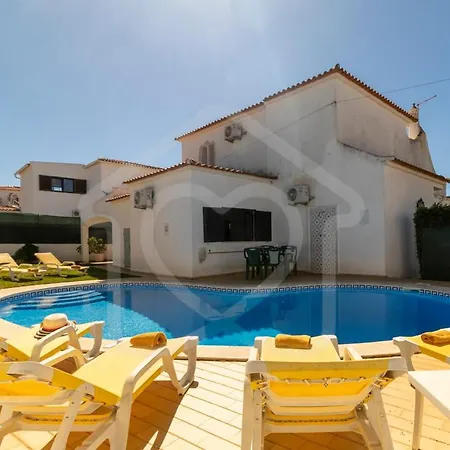 Luisa Gale Villa Guia (Faro)