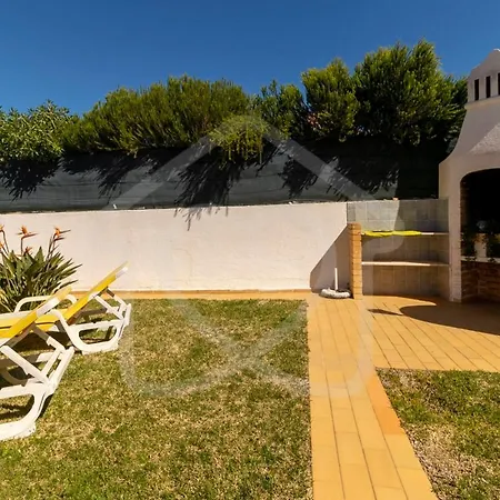 Luisa Gale Villa